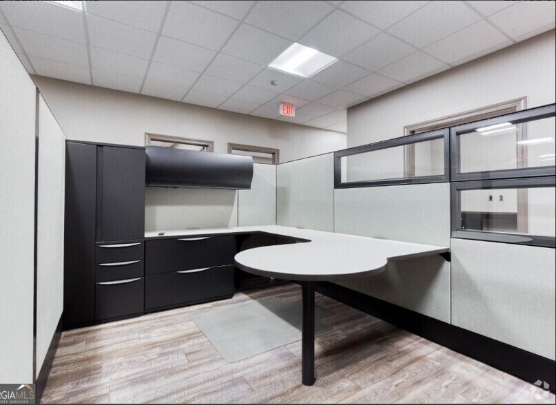 More Photos Of 1958 Youth Monroe Rd, Monroe Medical For Sale