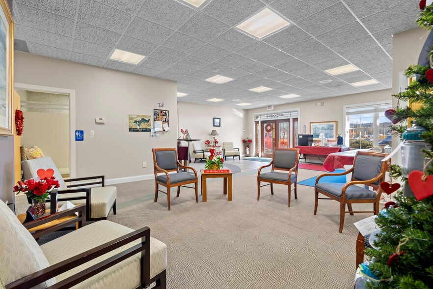 More Photos Of 6540 Brevard Rd, Etowah Office For Sale