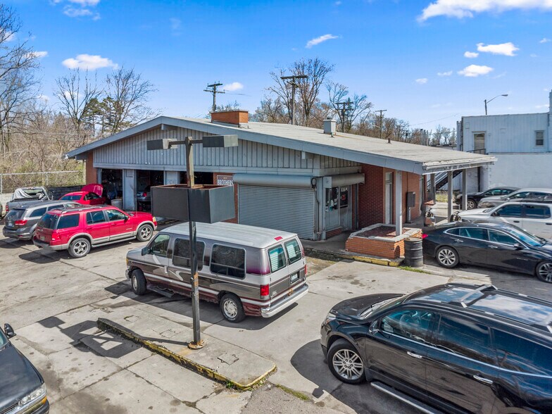 More Photos Of 2617 Middlebelt Rd, Inkster Auto Repair For Lease