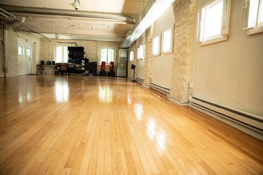 More Photos Of 260 Stuyvesant Ave, Rye Schools For Lease
