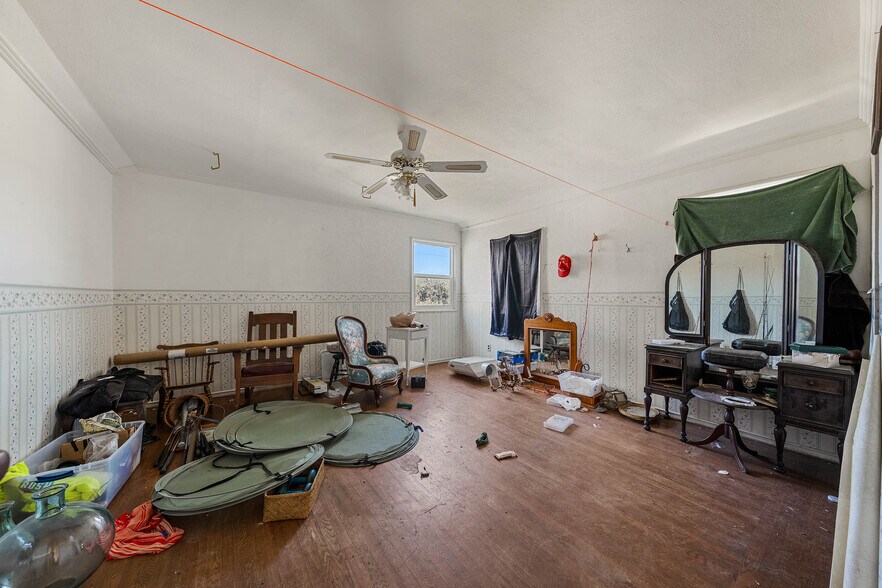 More Photos Of 743 College City Rd, Arbuckle Apartments For Sale