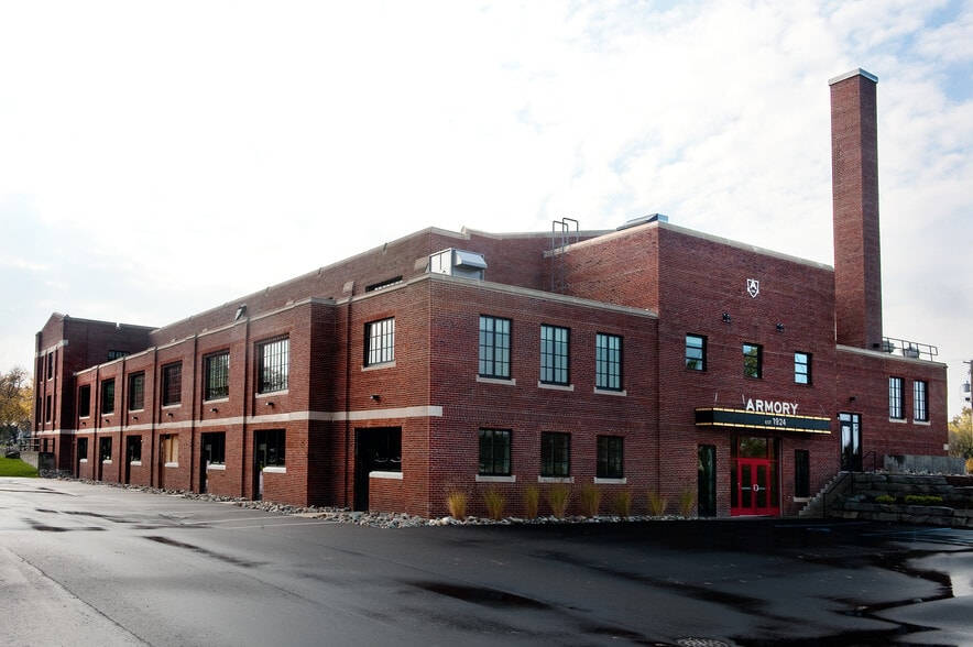 More Photos Of 330 Marshall St, Lansing Medical For Lease