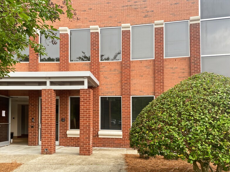 More Photos Of 1831 Eastchester Dr, High Point Coworking Space