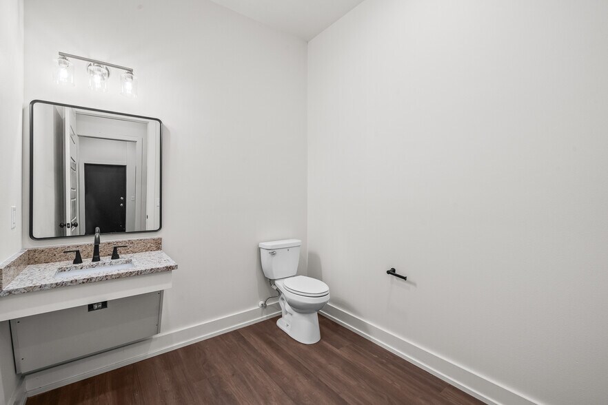 More Photos Of 8922 County Road 6820, Lubbock Warehouse For Lease