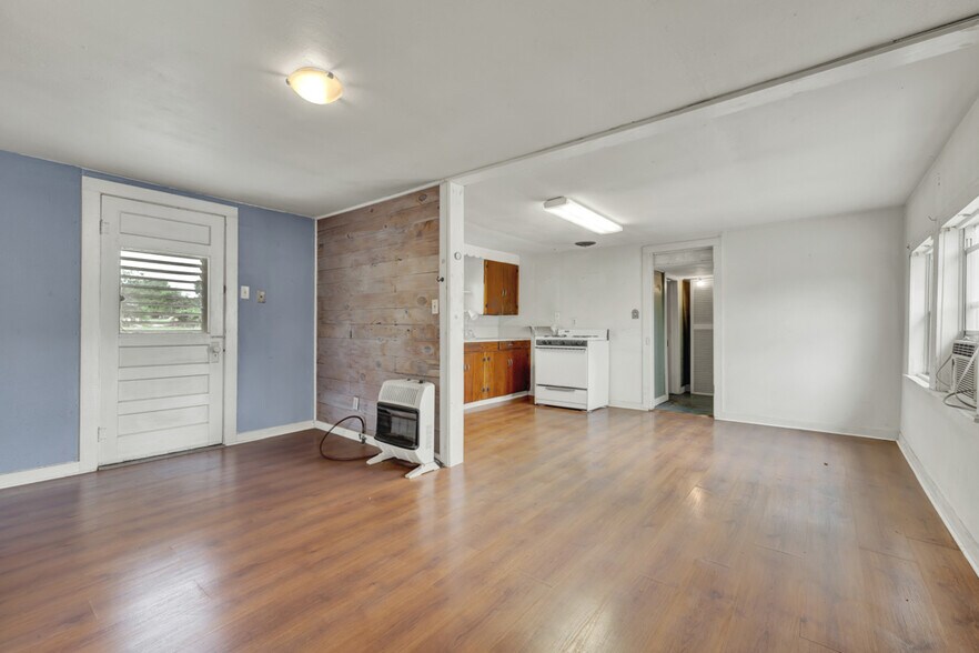 More Photos Of 1959 Gruene Rd, New Braunfels Office For Sale
