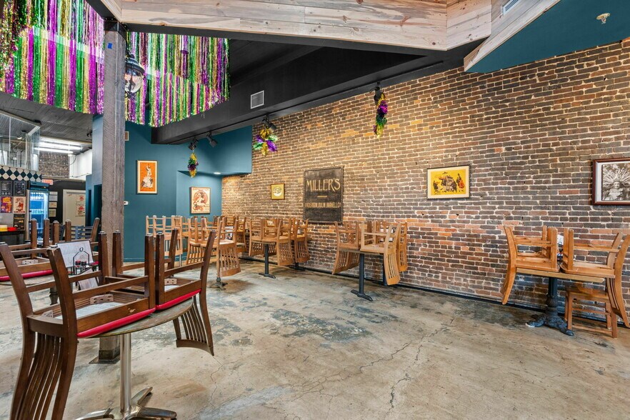 More Photos Of 8-12 Emory, Knoxville Office For Sale