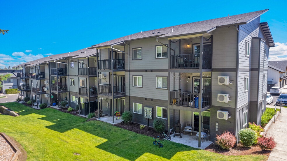 More Photos Of 1225 NW Riverbend Rd, Salem Apartments For Sale