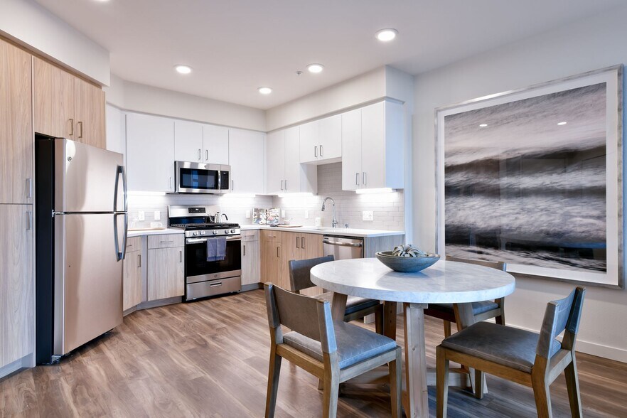 More Photos Of 3093 Broadway, Oakland Apartments For Lease
