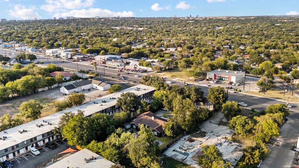 More Photos Of 1213 Bandera Rd, San Antonio Daycare Center For Sale