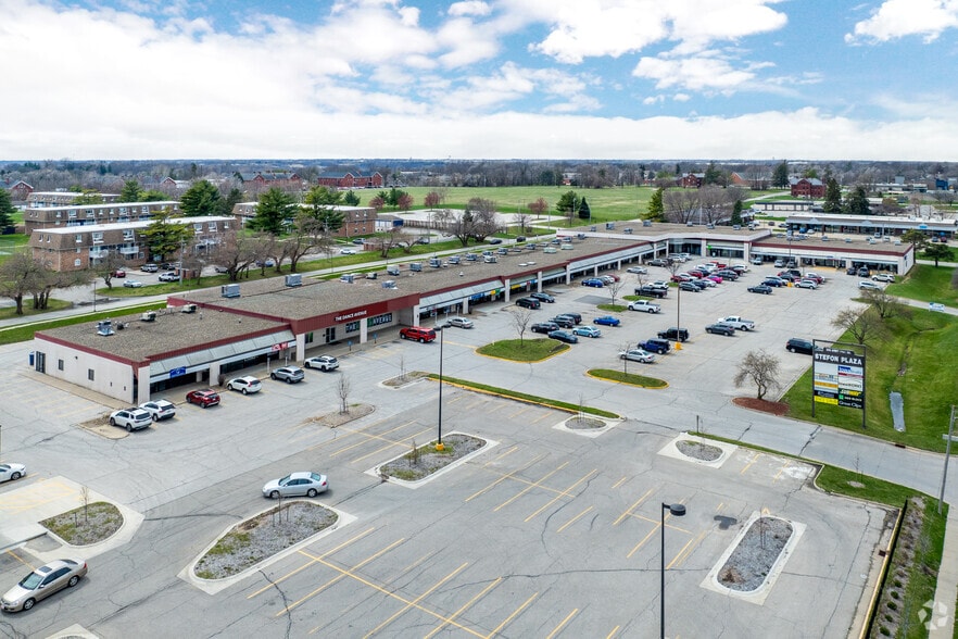 More Photos Of 200 Army Post Rd, Des Moines Unknown For Lease