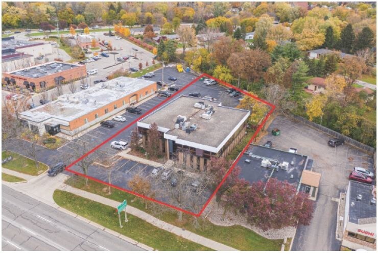 More Photos Of 42690 Woodward Ave, Bloomfield Hills Office For Lease