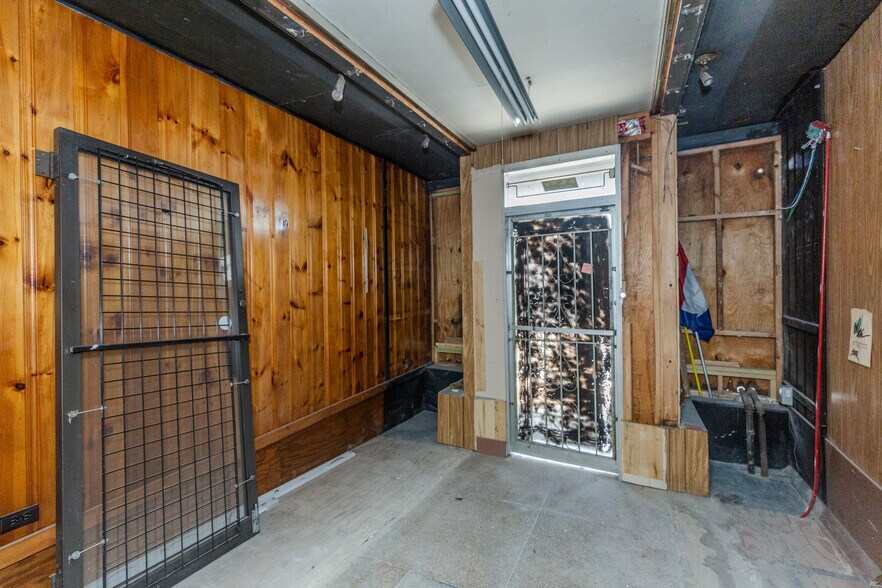 More Photos Of 1243 Main St, West Warwick General Retail For Sale