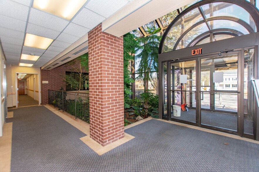 More Photos Of 1017 Turnpike St, Canton Office For Sale