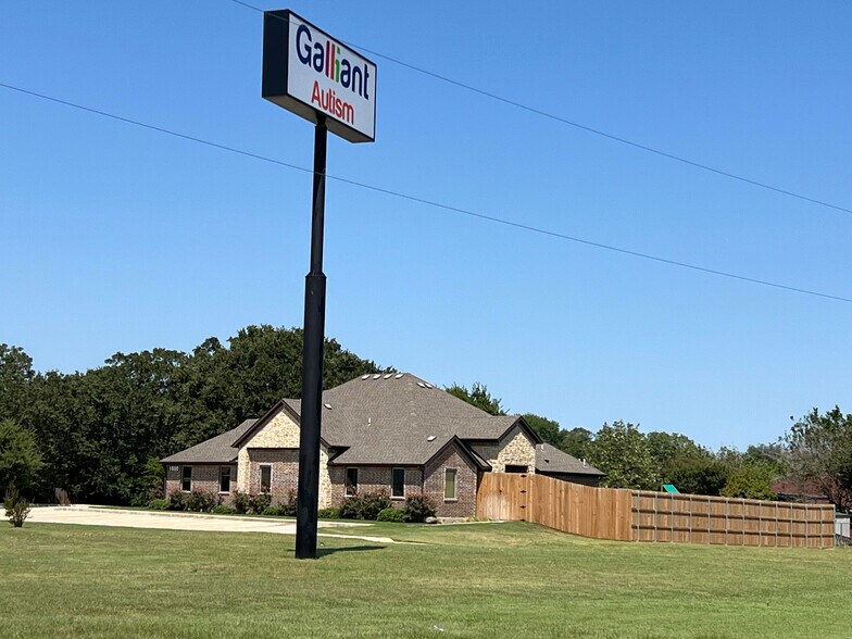 More Photos Of 1600 Creekstone Ct, Seagoville Healthcare For Sale