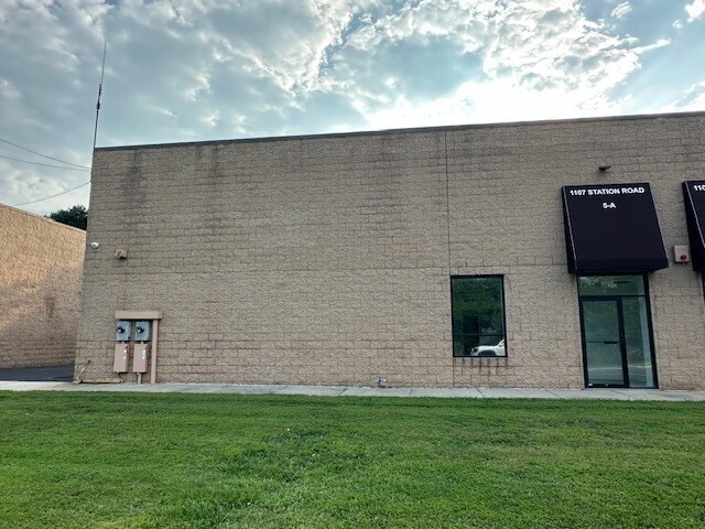 More Photos Of 1107 Station Rd, Bellport Village Warehouse For Lease