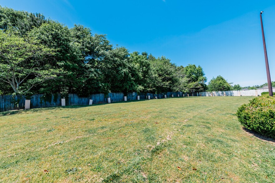 More Photos Of 115 Chapman Rd, Byron Hotel For Sale