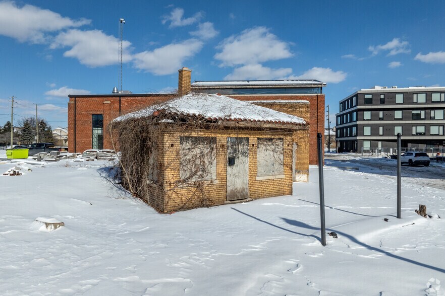 More Photos Of 3100 Brush St, Detroit Light Distribution For Sale