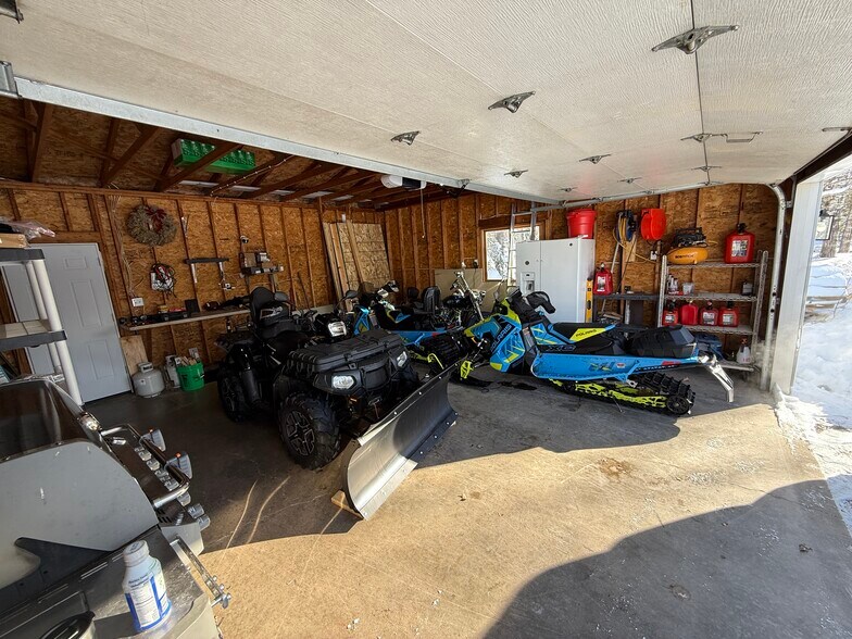 More Photos Of 1640 W US-2, Crystal Falls Restaurant For Sale