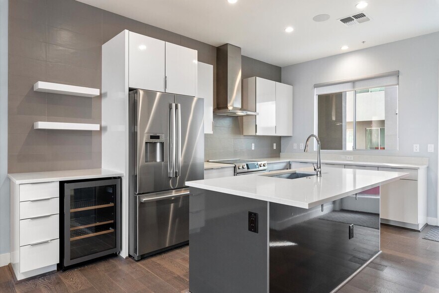 More Photos Of 16580 N 92nd St, Scottsdale Office Residential For Lease