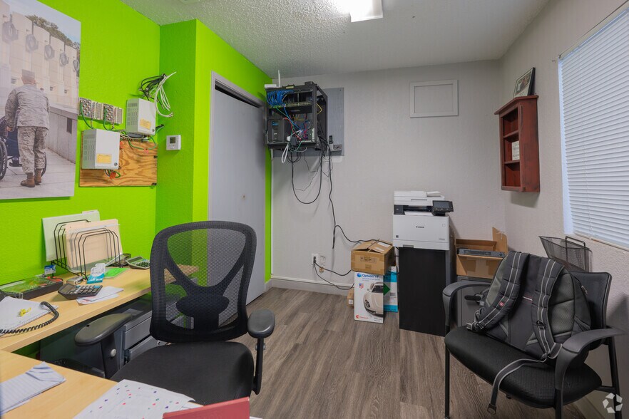 More Photos Of 2108 N Beach St, Haltom City Auto Repair For Sale