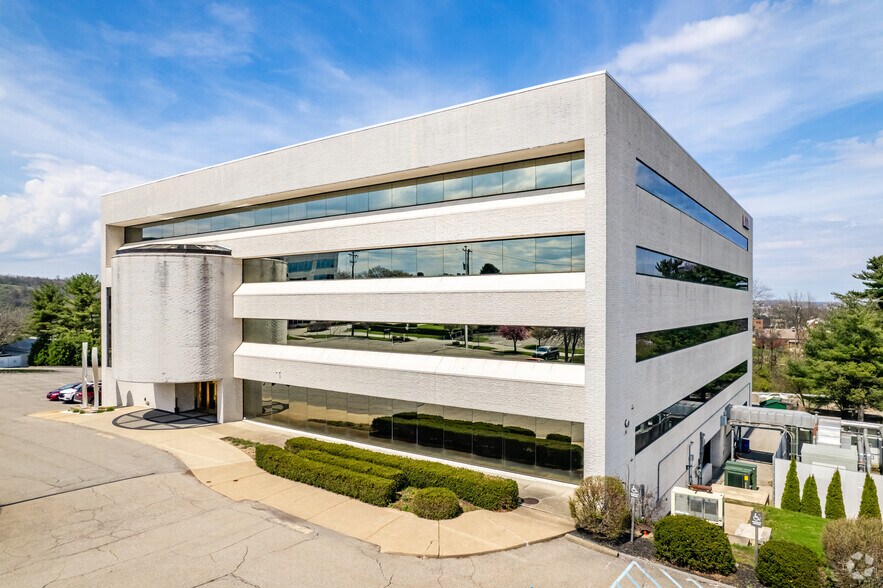 More Photos Of 1225 Washington Pike, Bridgeville Office Residential For Lease