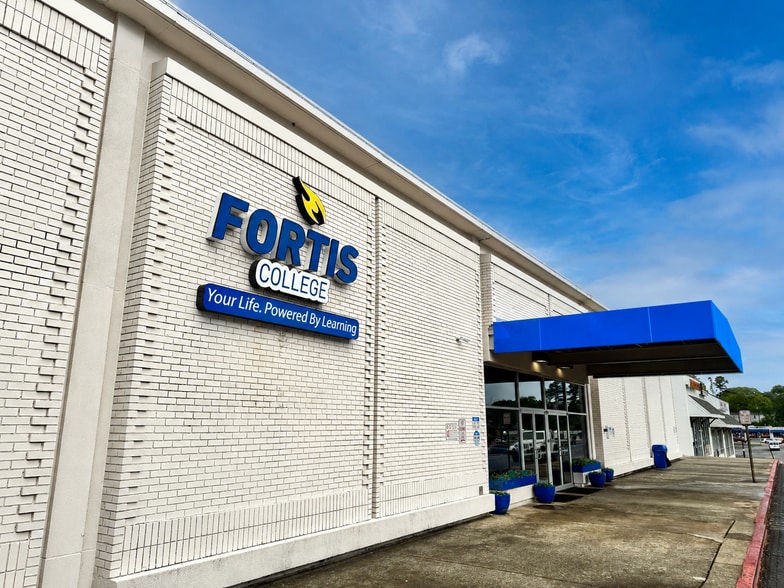 Primary Photo Of 2140 S Cobb Dr, Smyrna Office For Lease