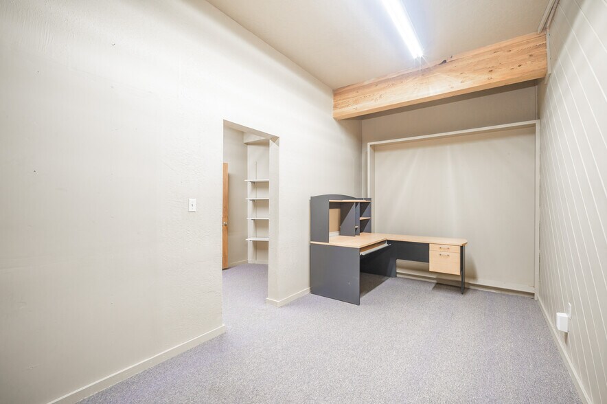 More Photos Of 17602 Highway 145, Dolores Warehouse For Sale