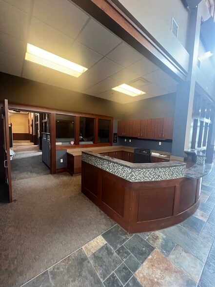 More Photos Of 4141 28th Ave S, Fargo Office For Lease