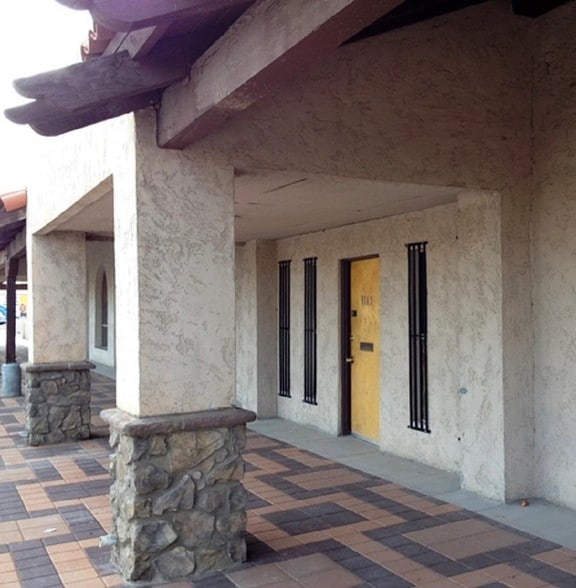 More Photos Of 9165 W Van Buren St, Tolleson General Retail For Lease