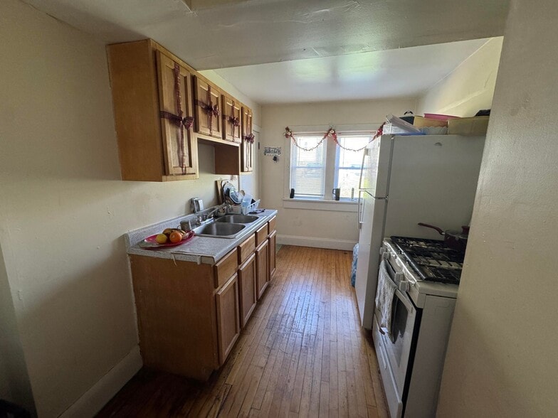 More Photos Of 2767 N Holton St, Milwaukee Apartments For Sale