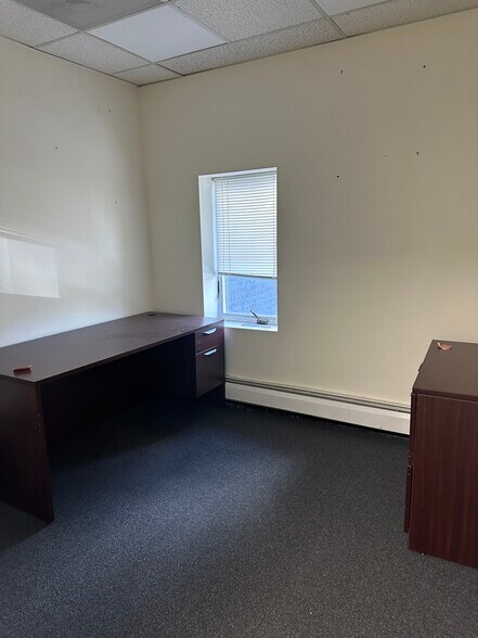 More Photos Of 2811 Old Lee Hwy, Merrifield Service For Lease