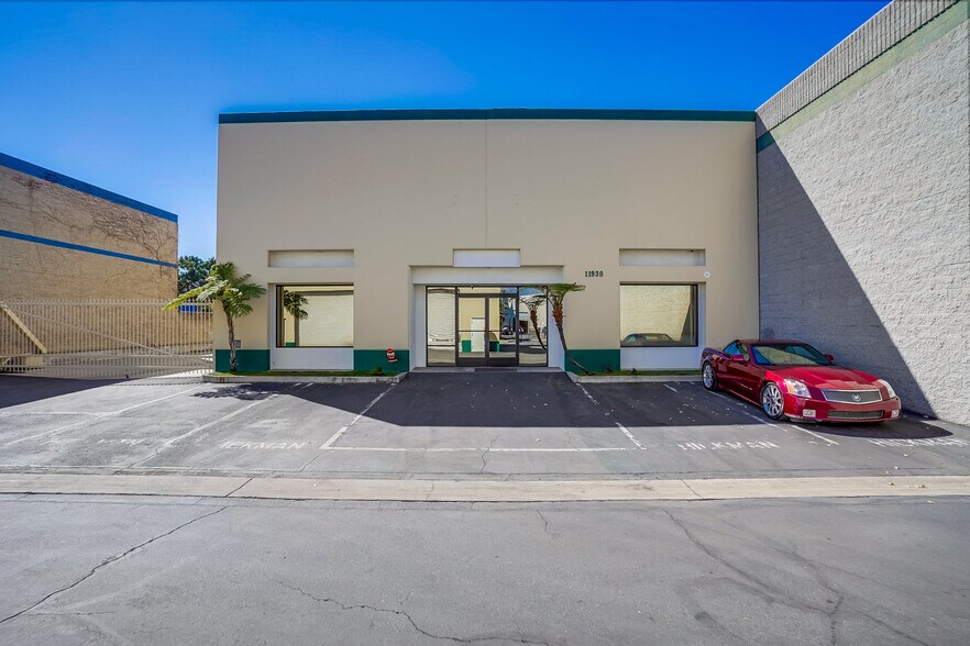 More Photos Of 11930 Goldring Rd, Arcadia Light Distribution For Lease