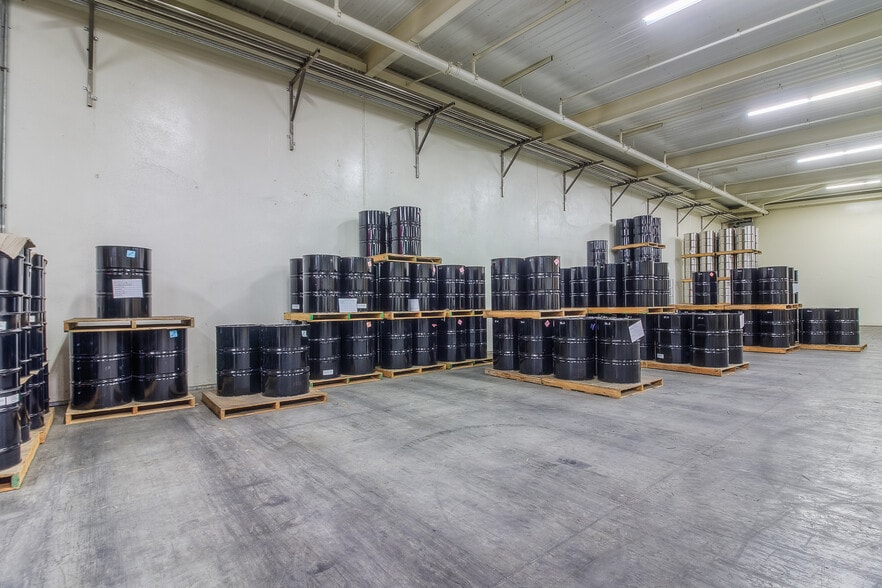 More Photos Of 11793 Fort Rd, White Swan Manufacturing For Sale