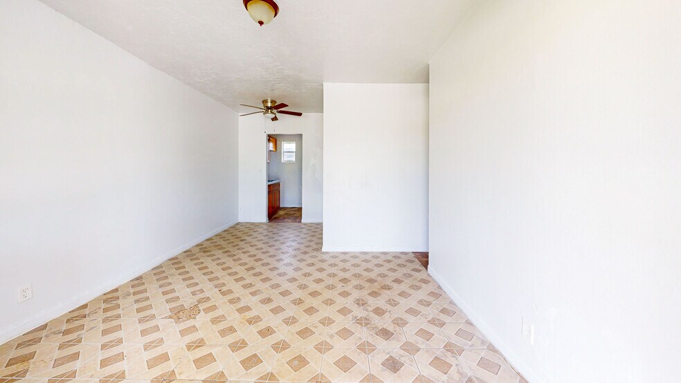 More Photos Of 1478 NW 2nd Ave, Florida City Multifamily For Sale