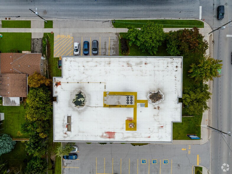 More Photos Of 15 Elizabeth St, Orangeville Healthcare For Lease