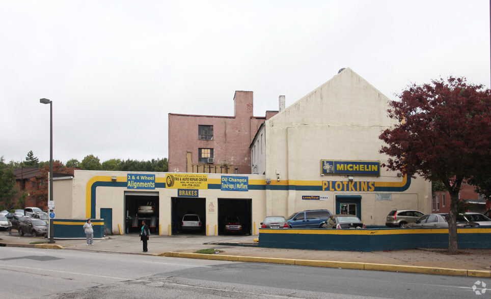 Primary Photo Of 600 W Franklin St, Baltimore Auto Repair For Lease