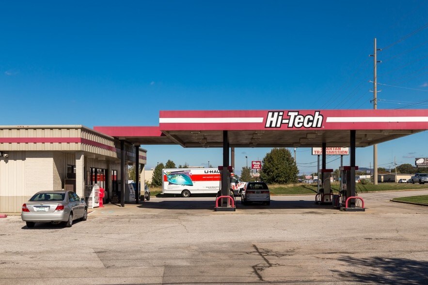 More Photos Of 11550 Memorial Pky SW, Huntsville Convenience Store For Sale