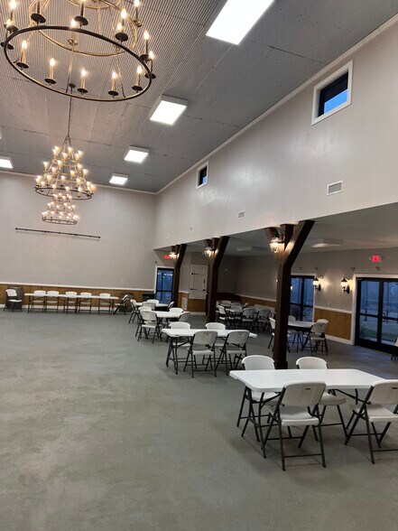 More Photos Of 230 Lee Road 71, Camp Hill Winery Vineyard For Sale
