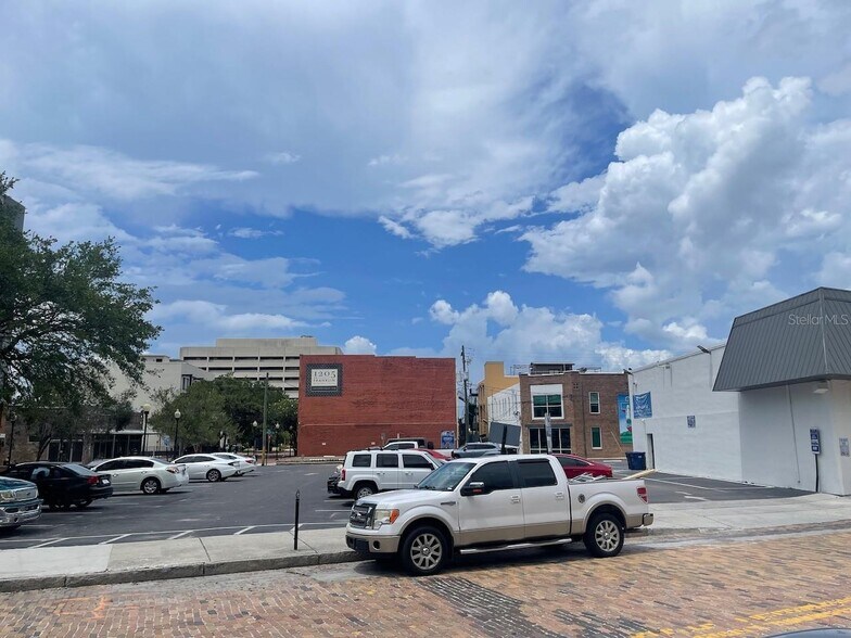 More Photos Of 1100 N Florida Ave, Tampa Office For Lease