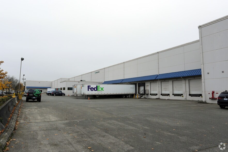 More Photos Of 4201-4521 6th Ave S, Seattle Warehouse For Lease