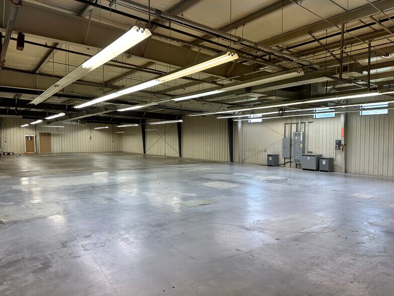 More Photos Of 1980 S West Blvd, Vineland Manufacturing For Lease