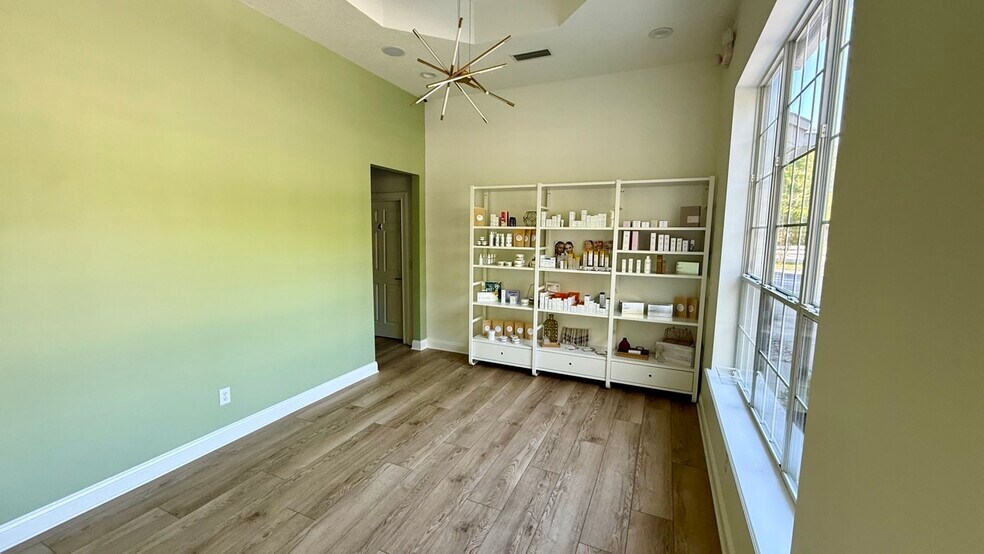 More Photos Of 13400 Sutton Park Dr S, Jacksonville Office For Sale