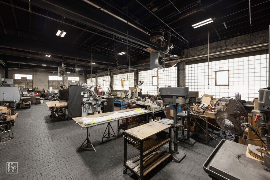 More Photos Of 2444 N Pulaski Rd, Chicago Warehouse For Sale
