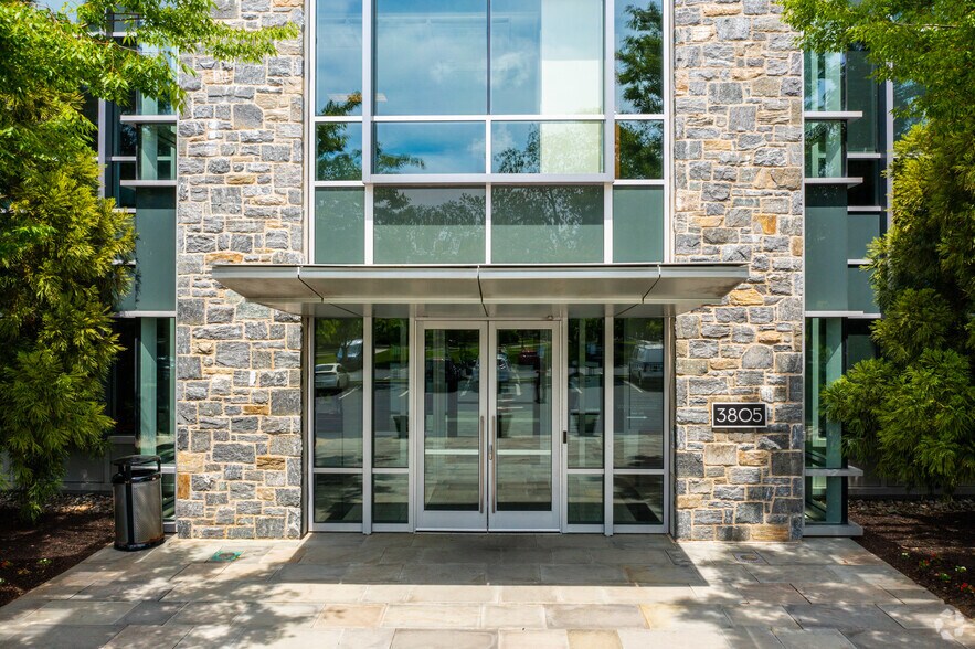 More Photos Of 3805 West Chester Pike, Newtown Square Office For Lease