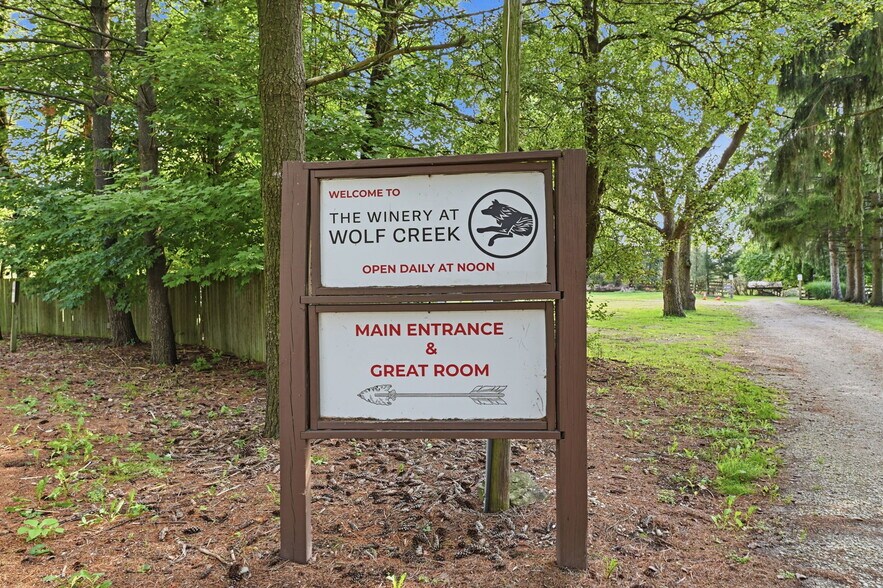 More Photos Of 2637 S Cleveland Massillon Rd, Barberton Winery Vineyard For Sale