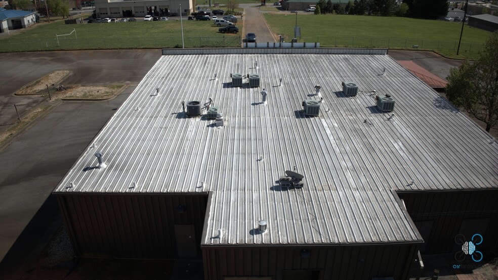 More Photos Of 3455 Keith Bridge Rd, Cumming Freestanding For Sale