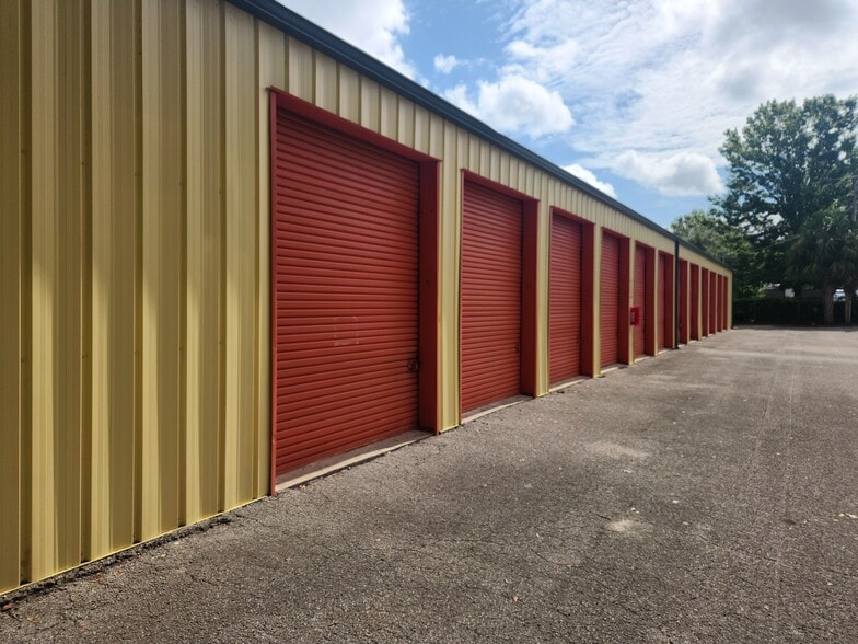 More Photos Of 14709 NW 129th Ter, Alachua Self Storage For Sale
