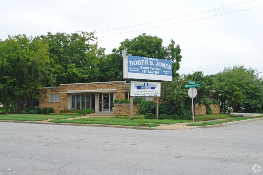 More Photos Of 1100 Pennsylvania Ave, Fort Worth Medical For Sale