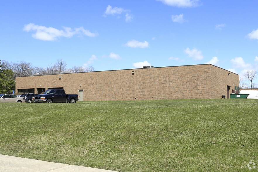 More Photos Of 1 Corporate Center Dr W, Broadview Heights Flex For Sale