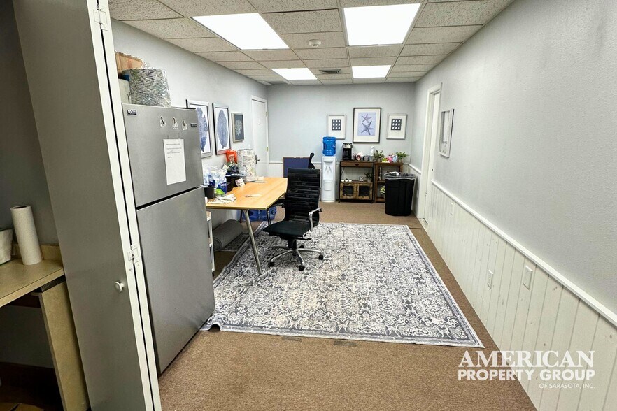 More Photos Of 2924-2926 Hyde Park St, Sarasota Office For Sale